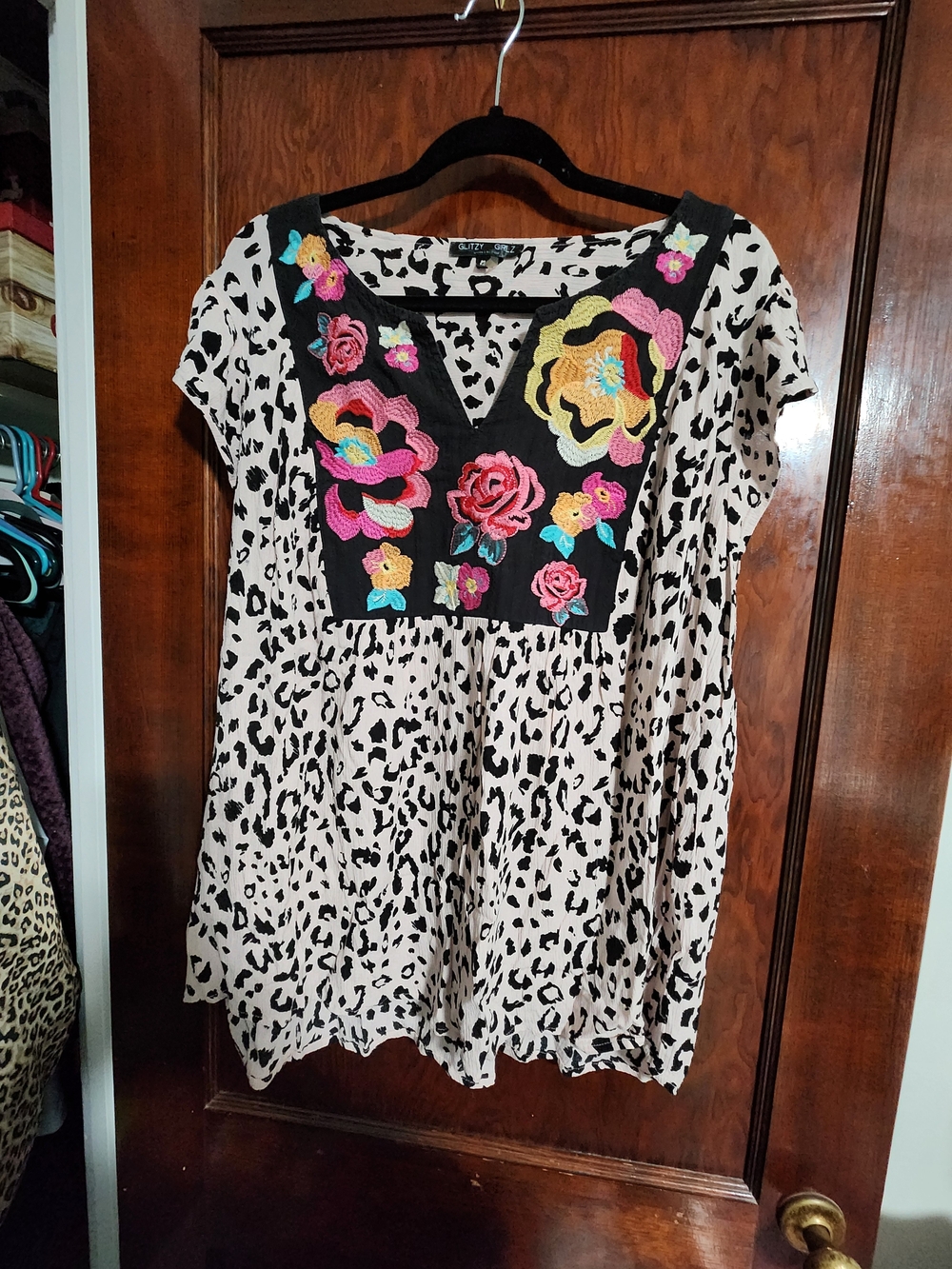 Glitzy Girl Boho Leopard Floral Embroidered Peasant Top Blouse 2X NWOT
